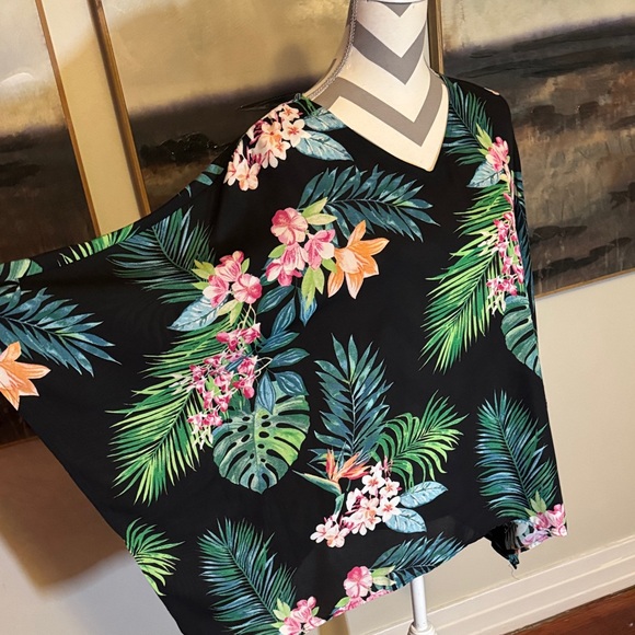 belle by Kim Gravel Tropical Floral Print Poncho Top Size Large - Picture 4 of 9